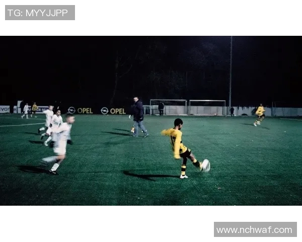 足球天才桑迪崛起之路 从青涩少年到世界足坛新星的辉煌历程